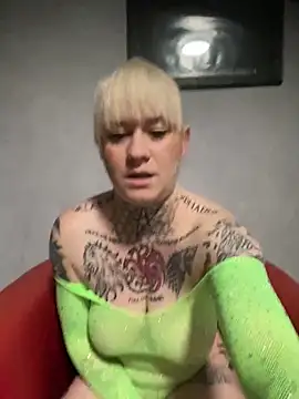 poussichienne online show from March 17, 12:57 pm