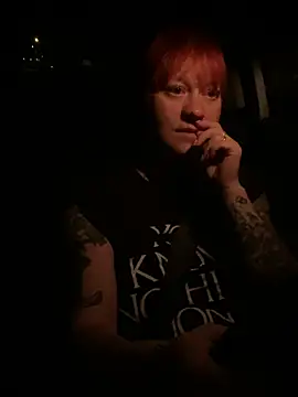 poussichienne online show from July 10, 2:11 am