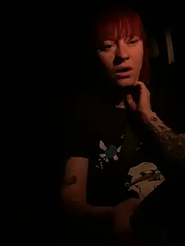 poussichienne online show from June 17, 2:22 am