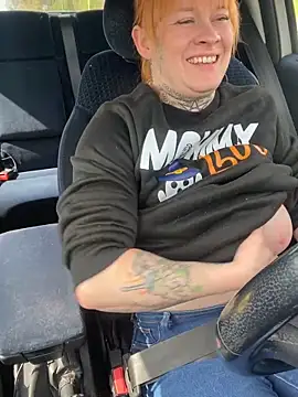 poussichienne online show from March 23, 11:21 am