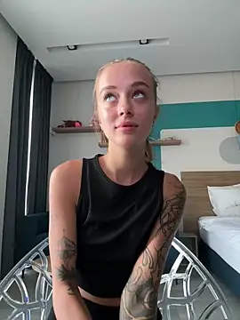 enjoy my beauty online show from February 27, 8:24 am
