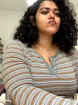 Snapshot of Curvydesifromgermany chatting on October 7, 11:33 am Curvydesifromgermany online show from October 7, 11:33 am