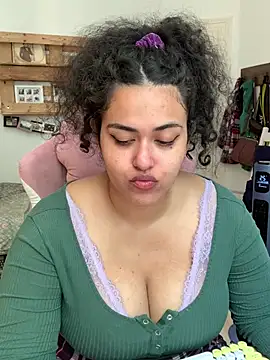 Curvydesifromgermany online show from July 13, 10:03 am