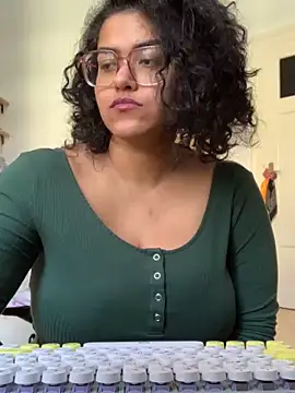 Snapshot of Curvydesifromgermany chatting on March 3, 12:28 pm Curvydesifromgermany online show from March 3, 12:28 pm