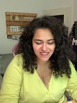 Curvydesifromgermany online show from July 6, 11:17 am