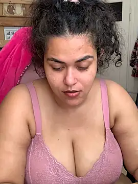 Curvydesifromgermany online show from June 26, 9:04 am