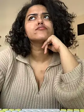 Snapshot of Curvydesifromgermany chatting on March 8, 3:24 pm Curvydesifromgermany online show from March 8, 3:24 pm