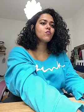 Snapshot of Curvydesifromgermany chatting on October 9, 10:38 am Curvydesifromgermany online show from October 9, 10:38 am