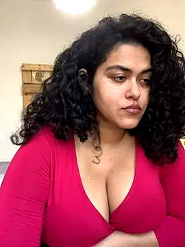 Curvydesifromgermany online show from December 1, 1:56 pm