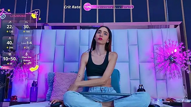 AuraRoss online show from February 19, 7:11 pm