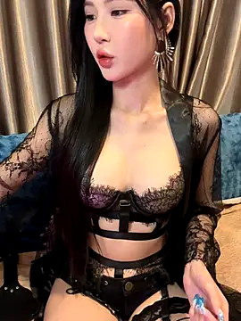 Almiraa68 online show from October 7, 3:35 pm