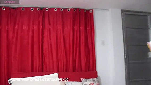 Cherrycandy6969 online show from February 17, 4:43 am