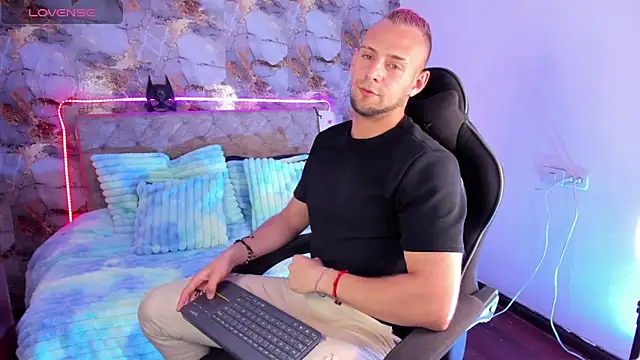 Damon Bakert online show from March 4, 4:15 pm