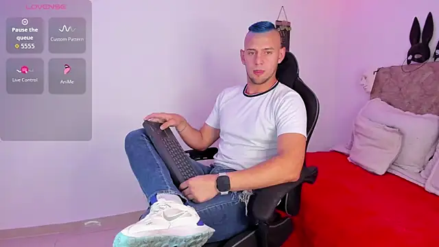 Damon Bakert online show from November 4, 4:33 pm