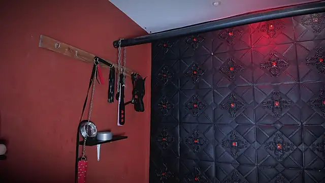 annavi  online show from March 17, 7:06 pm