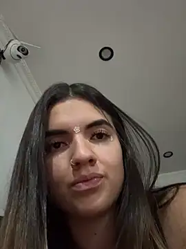 Snapshot of annavi_ chatting on July 13, 2:22 am annavi online show from July 13, 2:22 am
