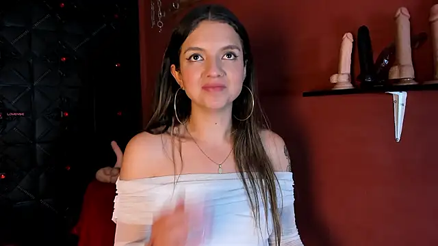 annavi  online show from February 7, 7:11 pm