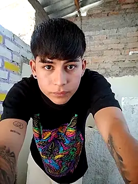 Snapshot of Lukas_strong chatting on September 14, 4:18 pm Lukas strong online show from September 14, 4:18 pm