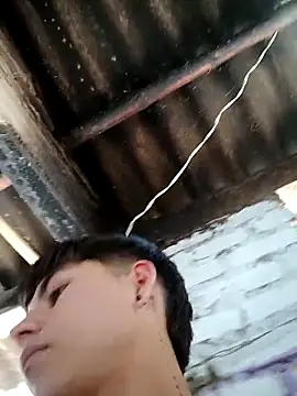 Snapshot of Lukas_strong chatting on September 17, 3:47 pm Lukas strong online show from September 17, 3:47 pm