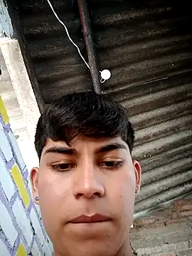 Snapshot of Lukas_strong chatting on September 18, 6:11 pm Lukas strong online show from September 18, 6:11 pm