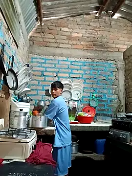 Snapshot of Lukas_strong chatting on September 10, 4:06 pm Lukas strong online show from September 10, 4:06 pm