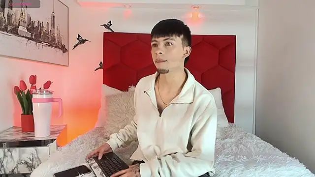 Steev Novoa online show from February 10, 4:00 am