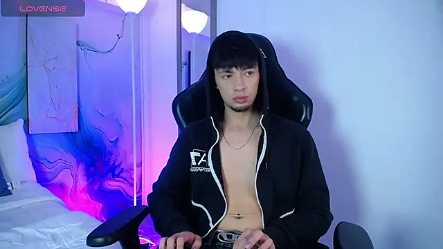 Steev Novoa online show from March 25, 3:50 am