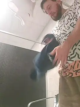 Snapshot of bigdickdaddy2184 chatting on February 12, 4:56 am bigdickdaddy2184 online show from February 12, 4:56 am