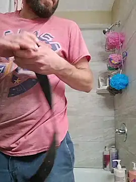 Snapshot of bigdickdaddy2184 chatting on February 7, 7:55 pm bigdickdaddy2184 online show from February 7, 7:55 pm