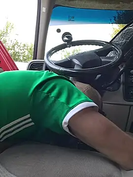 Snapshot of bigdickdaddy2184 chatting on November 5, 10:46 pm bigdickdaddy2184 online show from November 5, 10:46 pm