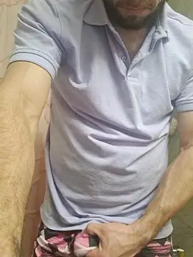 Snapshot of bigdickdaddy2184 chatting on January 8, 3:40 pm bigdickdaddy2184 online show from January 8, 3:40 pm