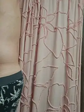 Snapshot of bigdickdaddy2184 chatting on January 9, 10:17 pm bigdickdaddy2184 online show from January 9, 10:17 pm