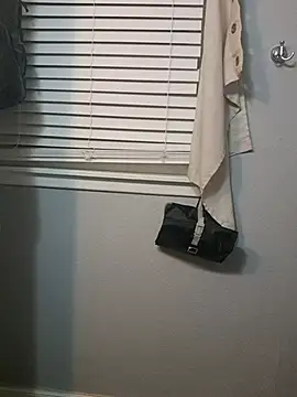 Snapshot of bigdickdaddy2184 chatting on December 20, 10:07 am bigdickdaddy2184 online show from December 20, 10:07 am