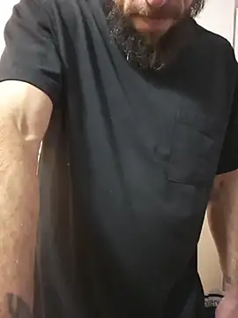 Snapshot of bigdickdaddy2184 chatting on December 3, 8:58 am bigdickdaddy2184 online show from December 3, 8:58 am