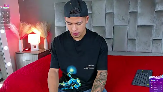 Ken-boy  online show from March 7, 2:46 am