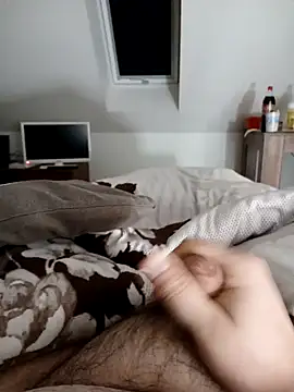 Snapshot of BennoSingle chatting on January 20, 7:35 pm BennoSingle online show from January 20, 7:35 pm