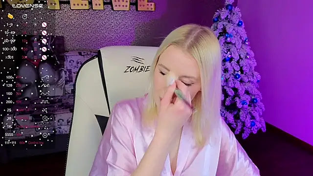 Snapshot of Selenatrend chatting on January 15, 12:08 pm Selenatrend online show from January 15, 12:08 pm