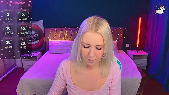 Snapshot of Selenatrend chatting on December 16, 6:06 am Selenatrend online show from December 16, 6:06 am