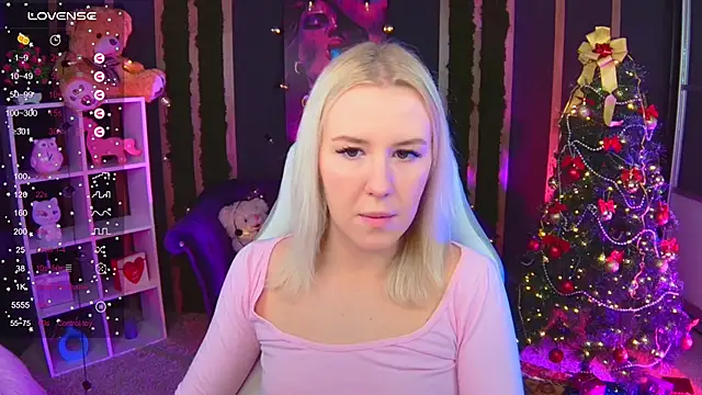 Snapshot of Selenatrend chatting on December 17, 12:10 pm Selenatrend online show from December 17, 12:10 pm