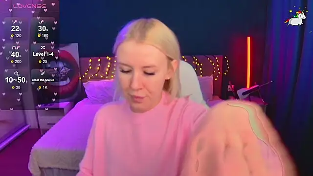 Snapshot of Selenatrend chatting on February 19, 12:02 pm Selenatrend online show from February 19, 12:02 pm