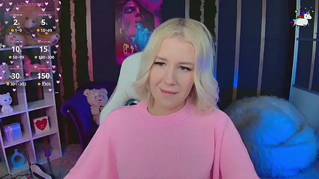 Snapshot of Selenatrend chatting on February 18, 12:34 pm Selenatrend online show from February 18, 12:34 pm