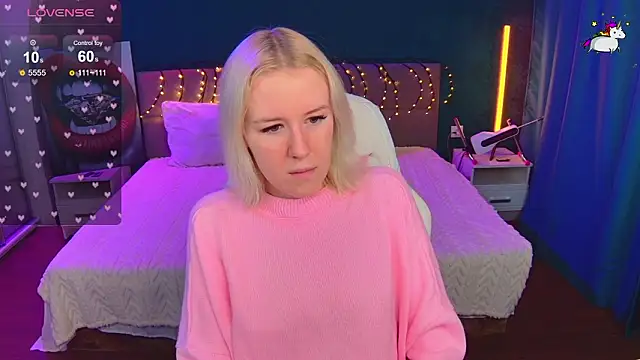 Snapshot of Selenatrend chatting on February 24, 12:17 pm Selenatrend online show from February 24, 12:17 pm