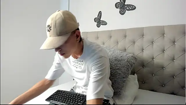 Dei v 48 online show from February 10, 7:28 pm