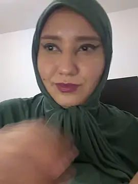 Snapshot of hannahayat chatting on October 24, 2:43 am hannahayat online show from October 24, 2:43 am