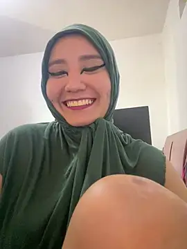 hannahayat online show from February 4, 3:07 pm