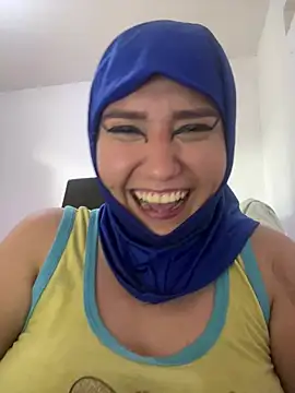 Snapshot of hannahayat chatting on June 4, 2:55 pm hannahayat online show from June 4, 2:55 pm