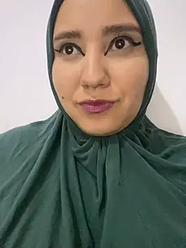 hannahayat online show from February 9, 3:34 pm