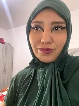 hannahayat online show from September 23, 1:07 pm