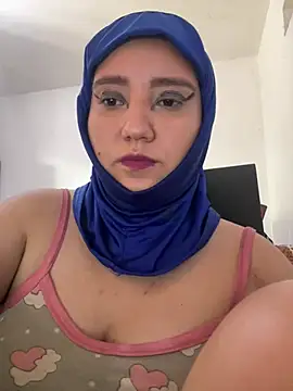 Snapshot of hannahayat chatting on June 24, 8:17 pm hannahayat online show from June 24, 8:17 pm