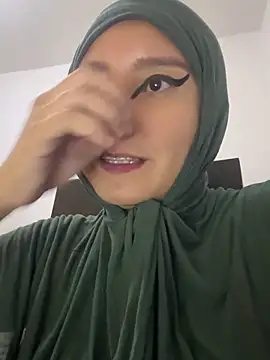 Snapshot of hannahayat chatting on November 23, 2:38 pm hannahayat online show from November 23, 2:38 pm